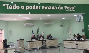 Câmara de Várzea Nova Aprova Refis Municipal e Moção de Aplausos às Mães