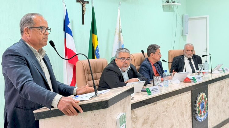 Vereador Raimundo Ferreira de Lima tem projeto aprovado que proíbe condenados por violência contra a mulher em cargos públicos em Várzea Nova